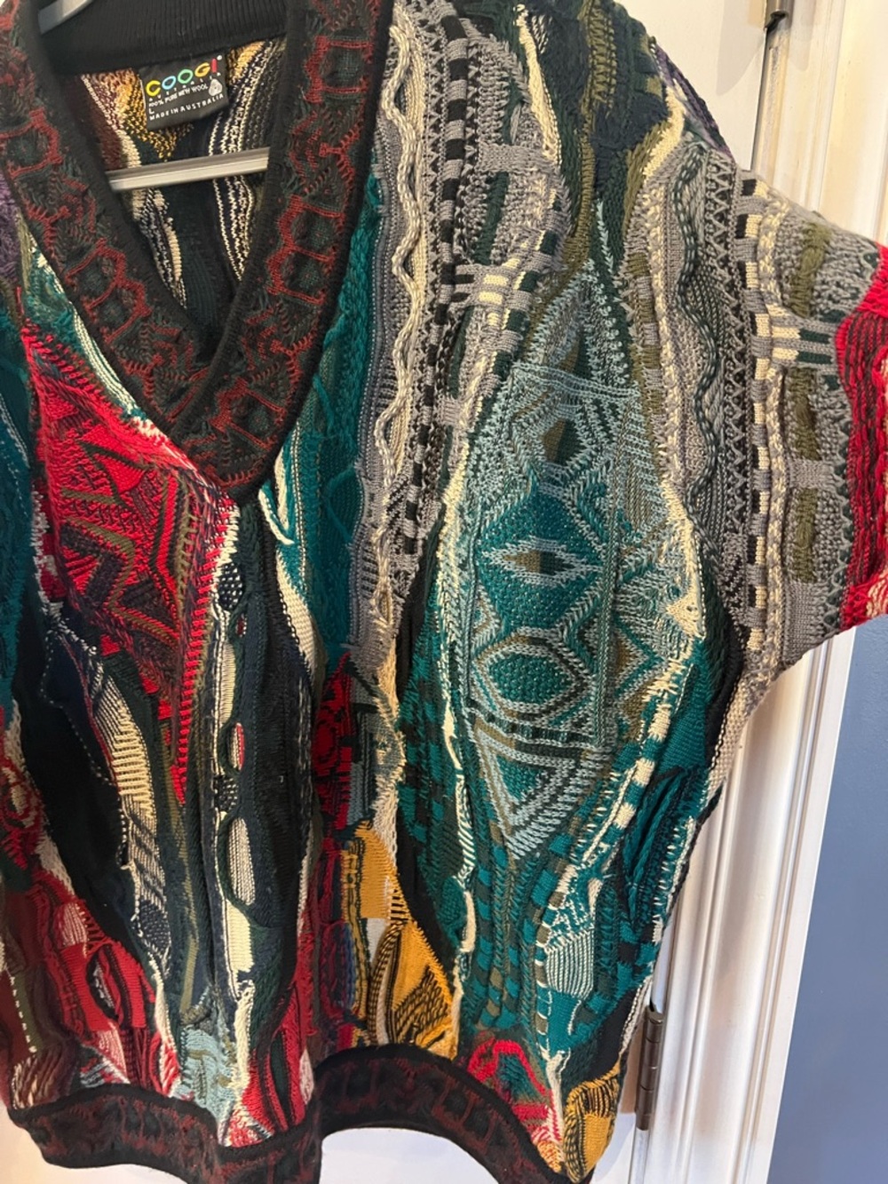 COOGI Multicolor V-Neck Knit Sweater Size Large  Excellent 
RARE - Picture 5 of 16
